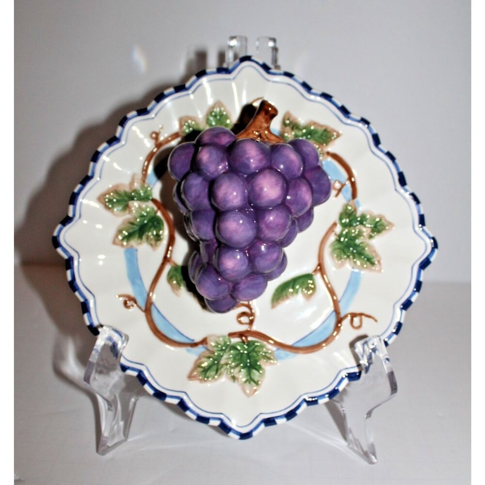 Bella Casa by Ganz 3D Ceramic 8" Plate Purple Grapes Vine Scalloped Rim